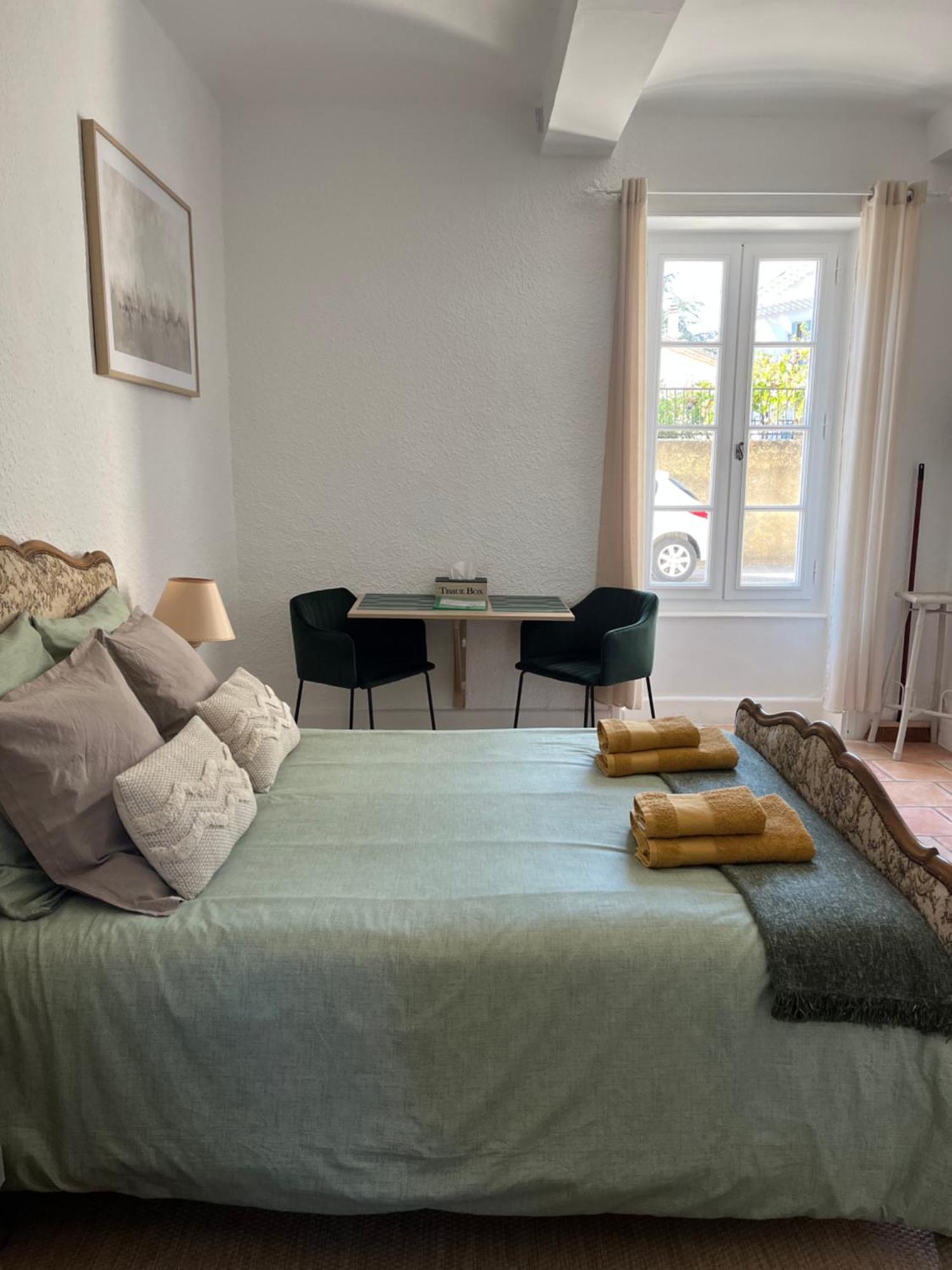 Ferienwohnung Au Petit Faubourg Grignan Exterior foto